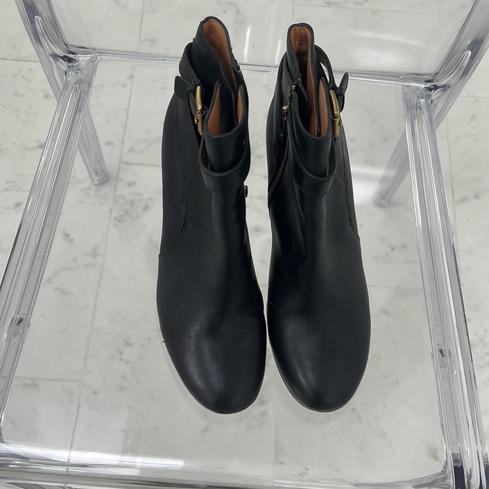LIKE NEW BLACK COACH BOOTIES ALL LEATHER WELL MADE MINT CONDITION - Picture 2 of 8